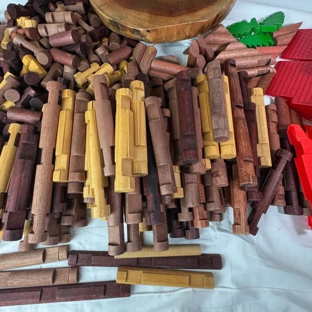 Vintage 1992 Paul Bunyan Log Builders 150 Piece Wood Construction Set Good Ideas